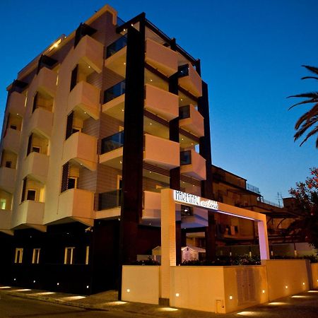 Residence Mareamare Grottammare Esterno foto