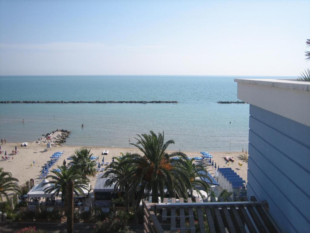 Residence Mareamare Grottammare Esterno foto